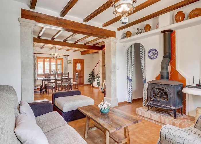 Joan * Польенса